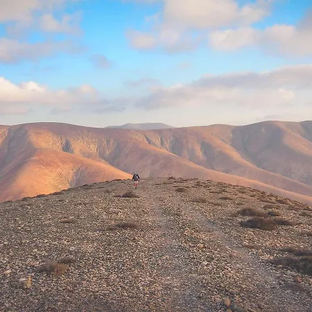 - Agua - Surf & Yoga