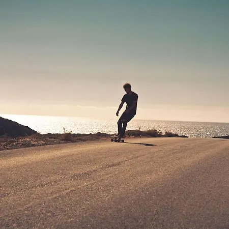 - Agua - Surf & Yoga ラ・パレッド