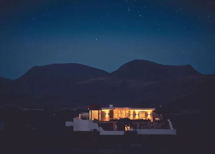 - Agua - Surf & Yoga La Pared (Las Palmas)