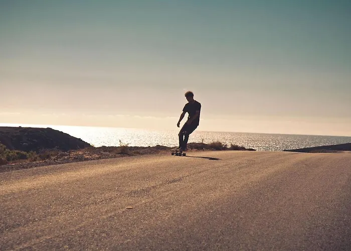 - Agua - Surf & Yoga La Pared (Las Palmas)