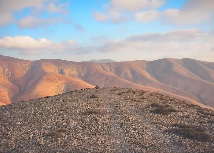 - Agua - Surf & Yoga